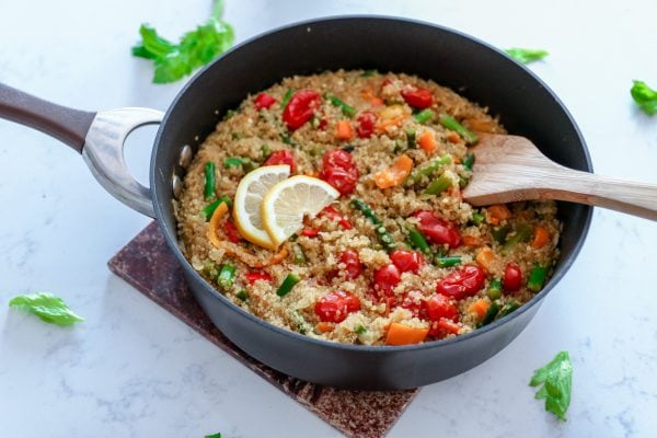 Warm Asparagus Tomato Quinoa Salad | Easy, One-Pot, Spring Dish asparagus tomato quinoa salad